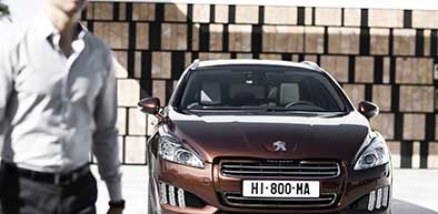 Peugeot Showcases World’s First Diesel-Electric Hybrid