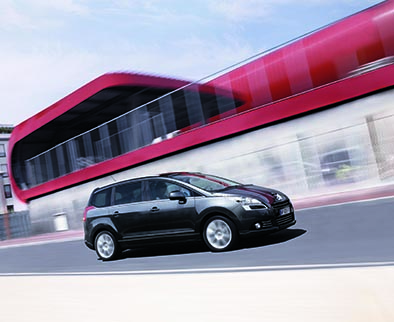 Peugeot 5008 Ireland’s best-selling compact 7-Seater MPV