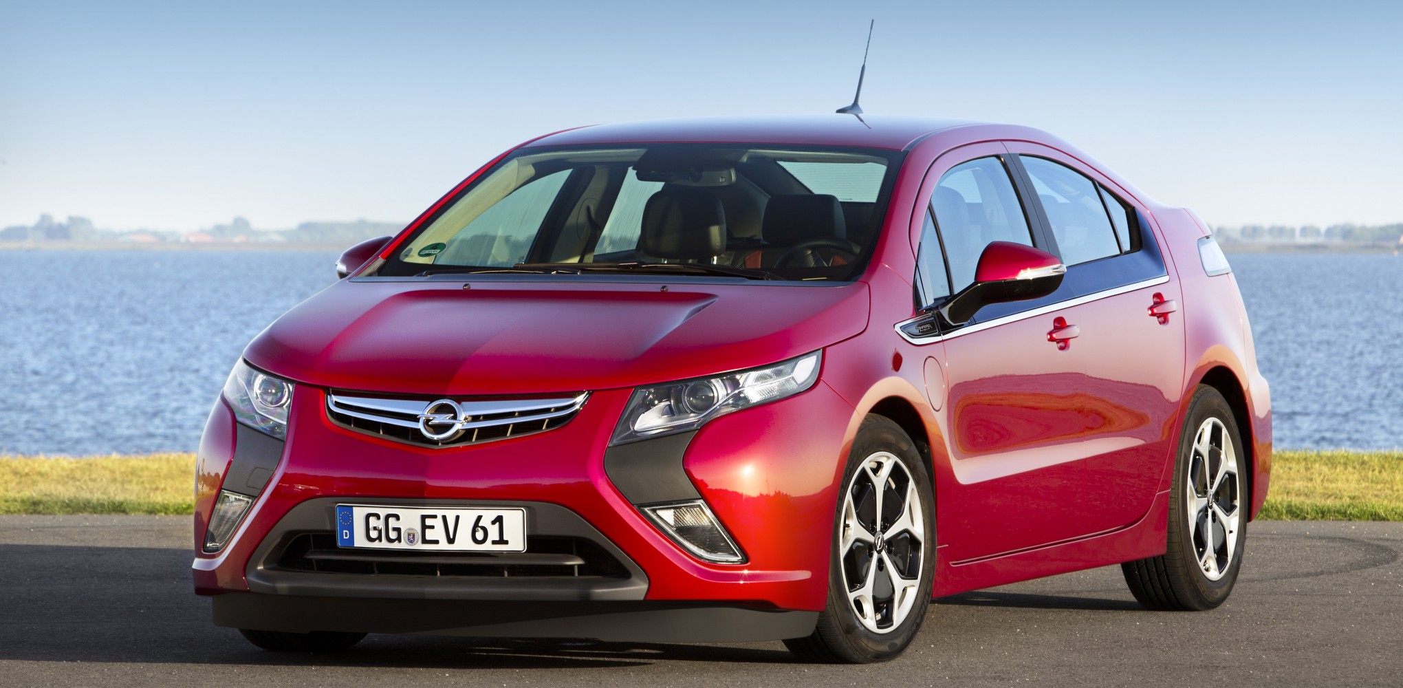 Opel Ampera Makes Irish Debut