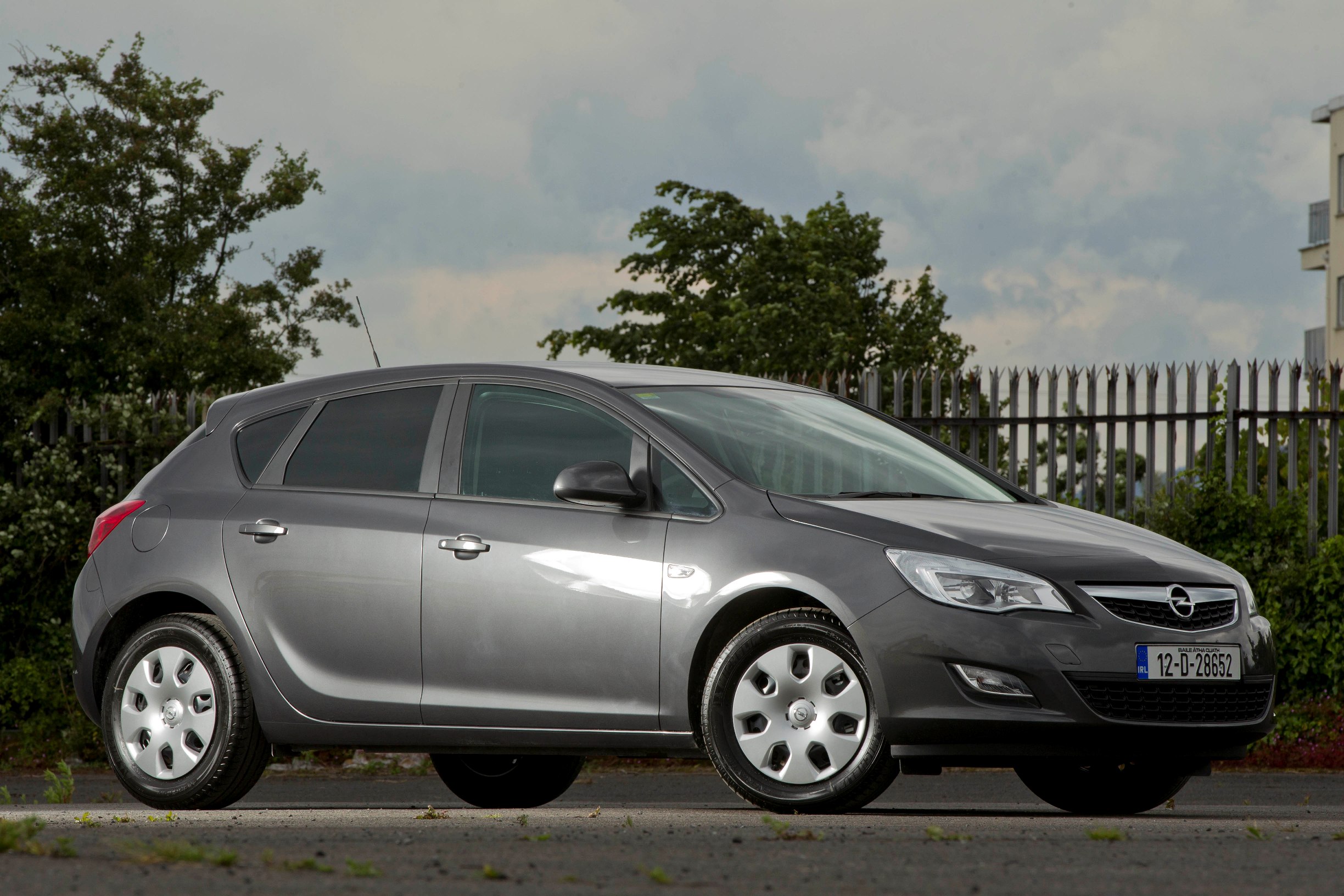 Eircom Takes Delivery of Opel Astra Vans