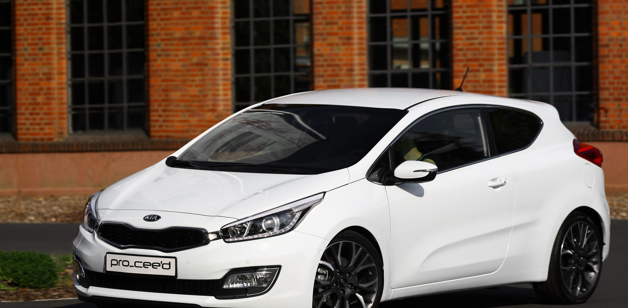 World premiere for all-new Kia pro_cee’d