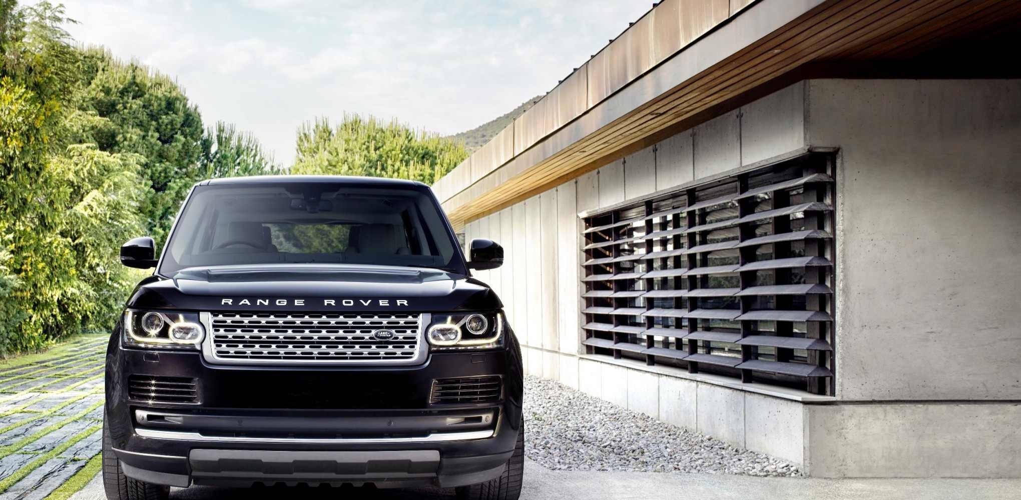 5 Stars For All-New Range Rover