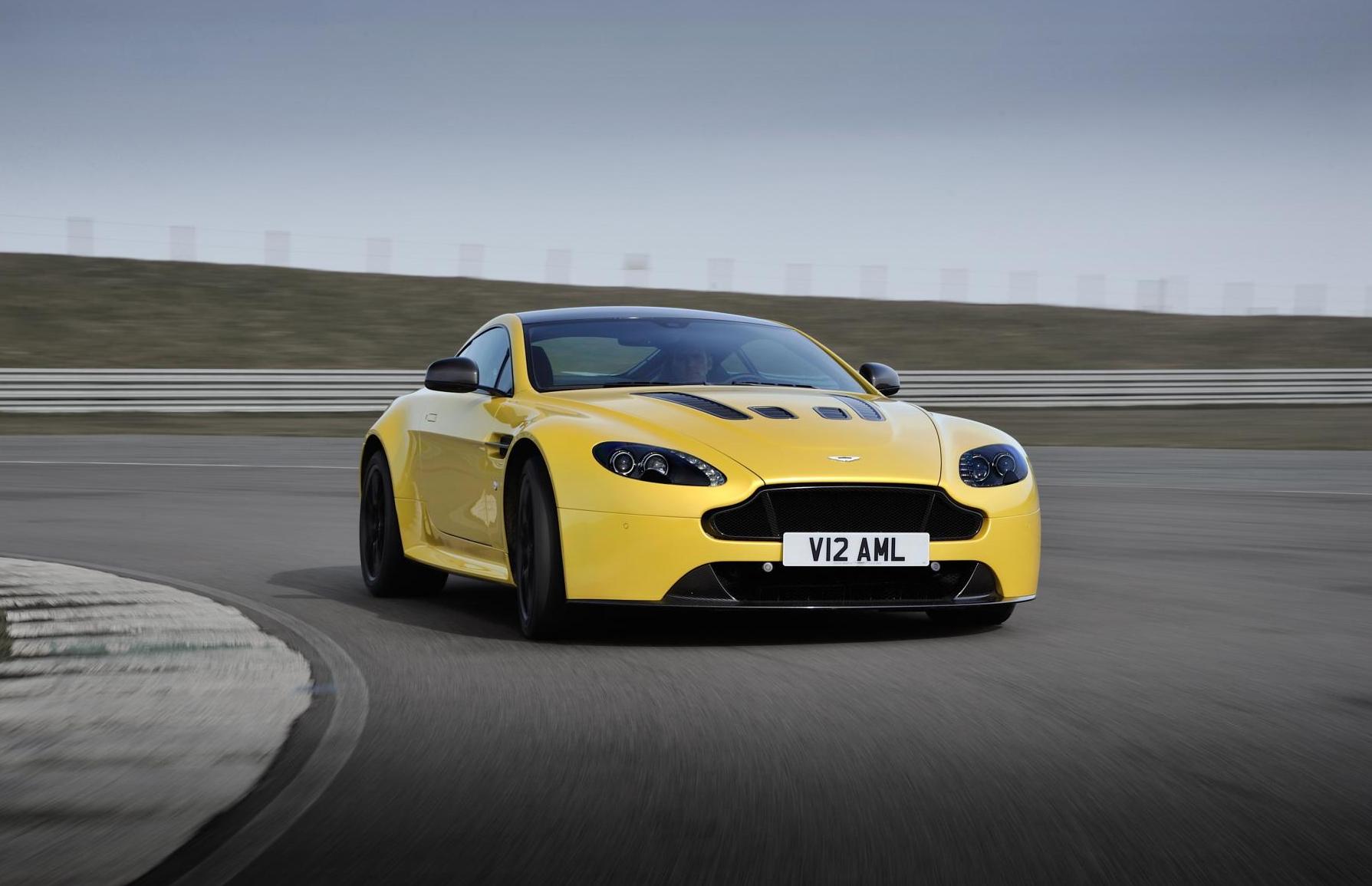 Aston Martin Vantage S