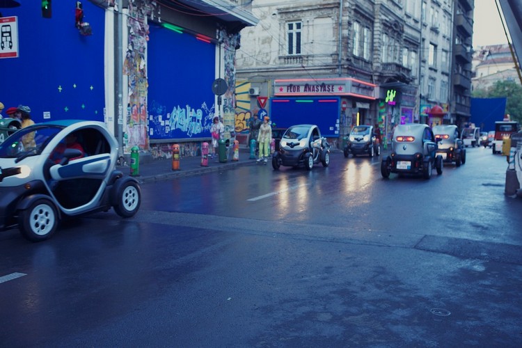 Renault Twizy Stars In Film