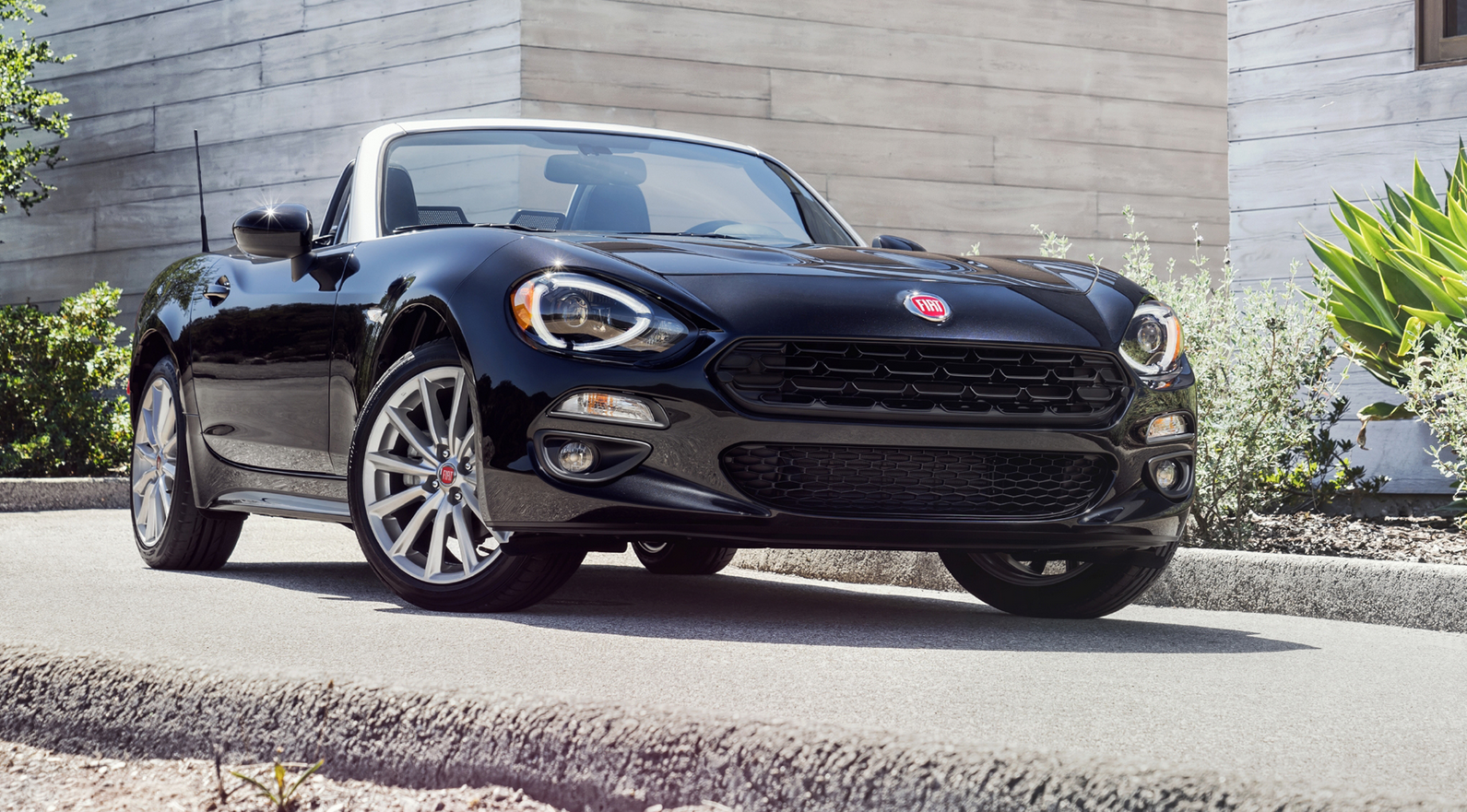 Stunning New Fiat 124 Spider