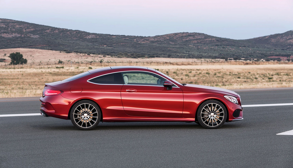 Mercedes-Benz Gearing Up For 2016