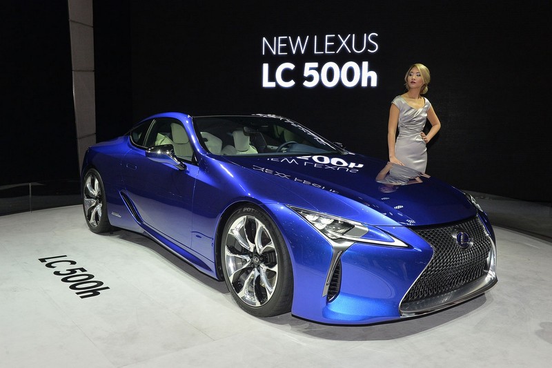 Lexus LC 500h Unveiled With 355 HP