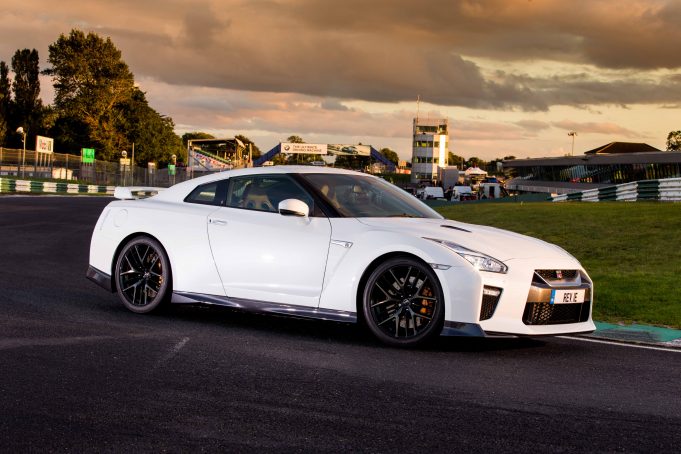 MY17 Nissan GT-R