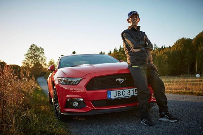 97-Year-Old Man Buys A 5.0-Litre Mustang
