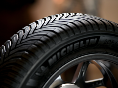Motorists Price Tyres Online But Buy Local