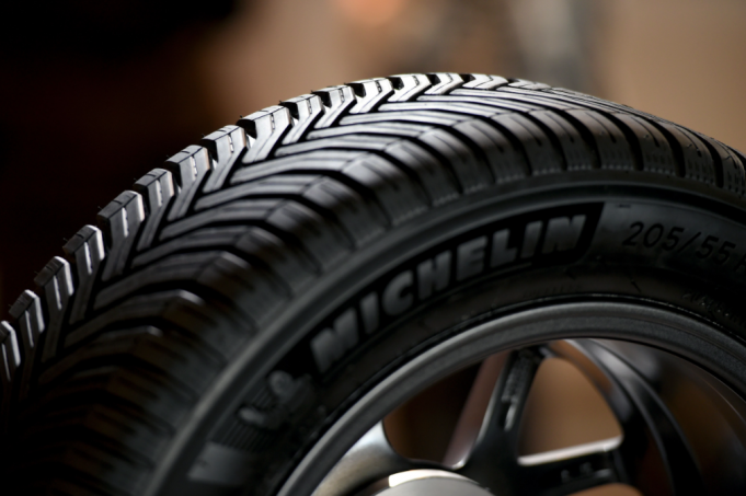 Motorists Price Tyres Online But Buy Local