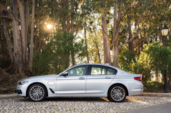 BMW Launch New 530e iPerformance Model