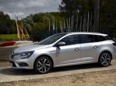 Renault Looks Good As 172 Starts Stong!