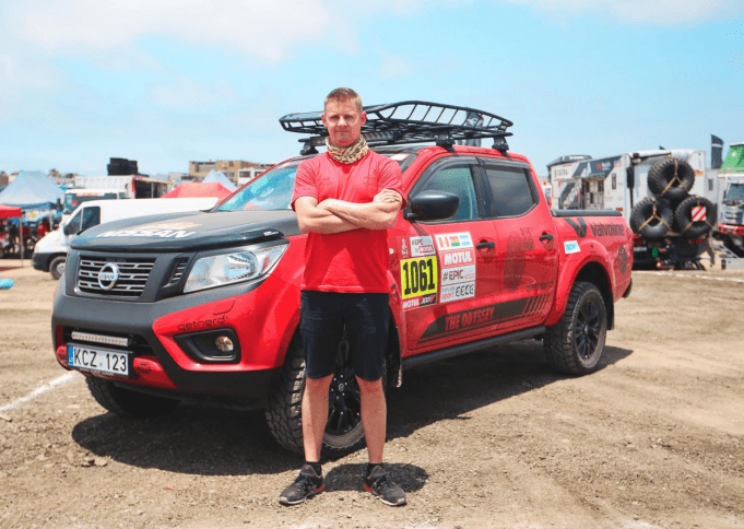 Nissan Navara Takes On Gruelling Dakar Rally