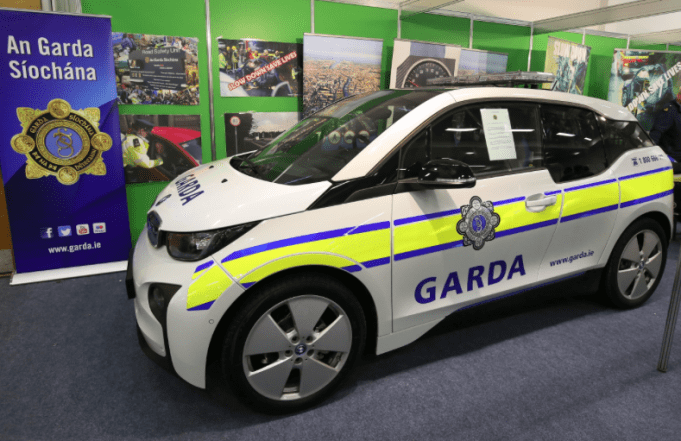 BMW i Partners With An Garda Síochána In EV Pilot.