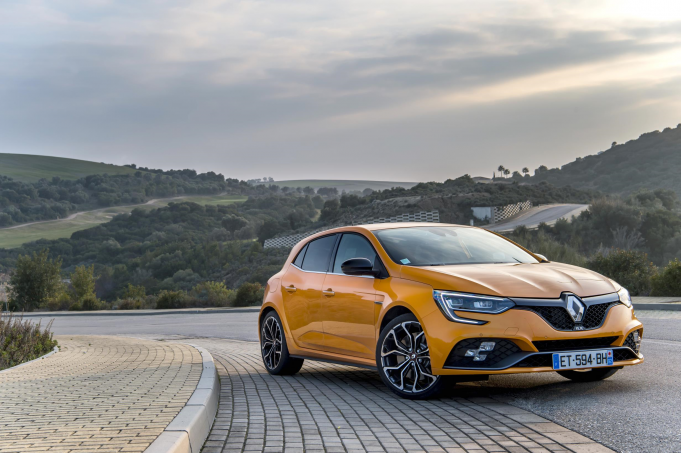 Promising start to 2018 for Renault Group Ireland