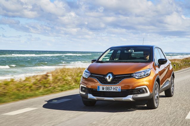 RENAULT CAPTUR AND RENAULT CAPTUR INITIALE PARIS PHASE 2 TEST DRIVES IN DENMARK