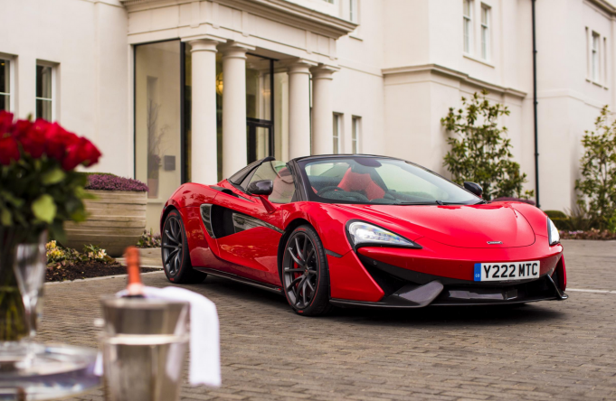 Saint Valentine’s Day McLaren 570S Spider