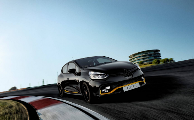 Renault Group Holding Strong In February
