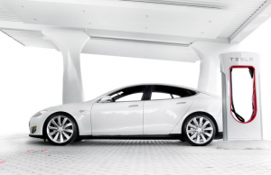 Tesla Opens New Supercharger Station