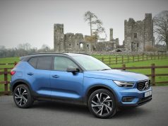 Volvo XC40 D4 R-Design