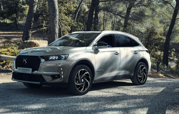 DS7CROSSBACK E-TENSE 4×4 With 300hp