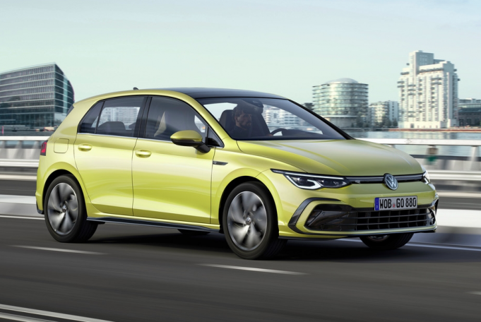 New VW Golf Breaks Cover