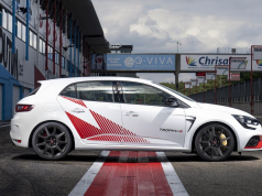 Another Track Records For Megane R.S Trophy-R