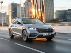Electrifying New Škoda Octavia vRS iV