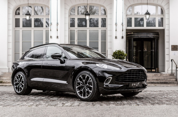 Aston Martin Announces New Partnership