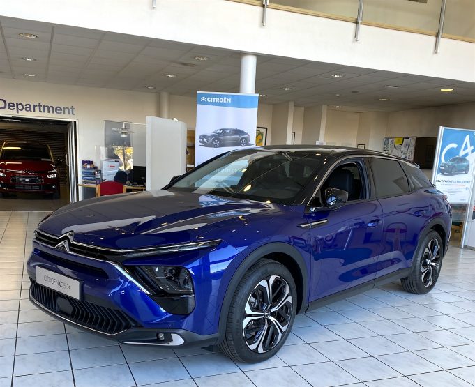 Citroën Reveals All-New C5 X