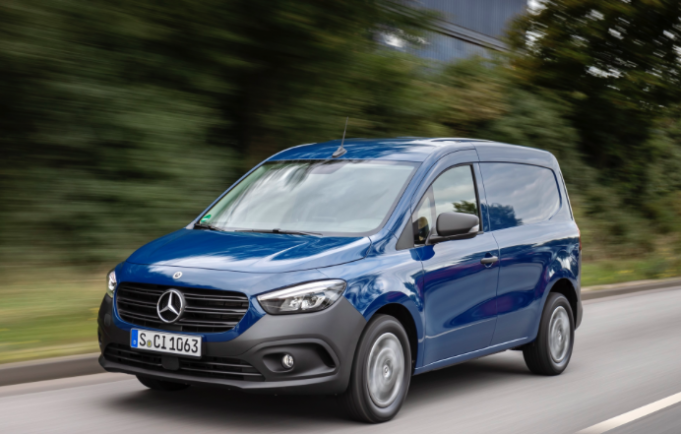 Kangoo & Citan Share 2022 International Van Of The Year Award