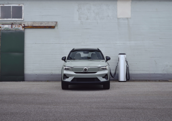 Volvo Cars Brings Simplicity To Public Charging