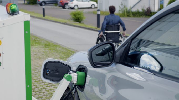 Ford Trialing Robot Charging Station