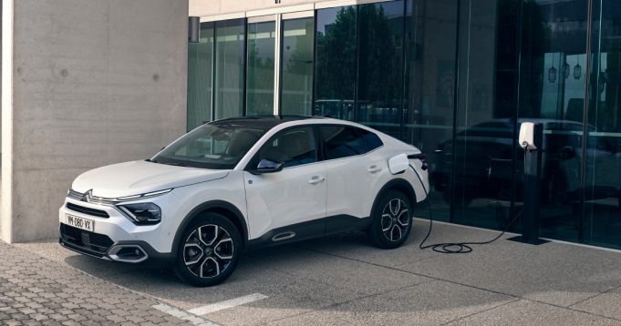 CITROËN Unveil New C4 X Model