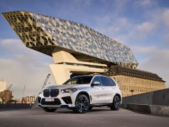 BMW iX5 Hydrogen Pilot Fleet Launches
