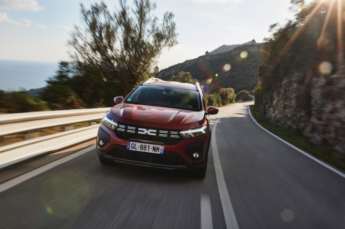 Dacia Jogger 140 Hybrid