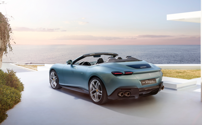 Stunning Ferrari Roma Spider Unveiled