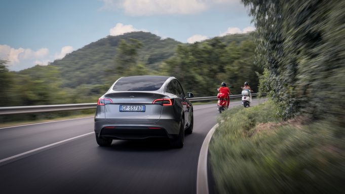 Celebrating Tesla’s 1 Millionth Delivery in Europe