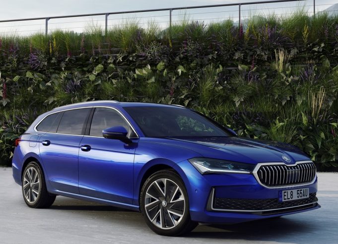 Škoda Superb Preview