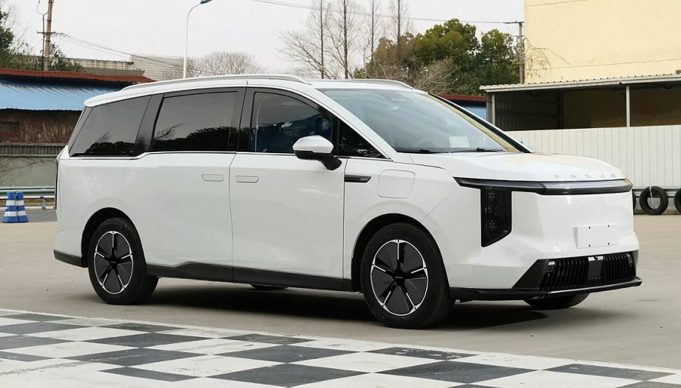 46% Sales Surge Reported For HARRIS MAXUS