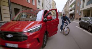 New Ford Transit Custom Gets Door Exit Technology