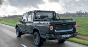 Clever 2-Seat Grenadier Quartermaster Pick-Up