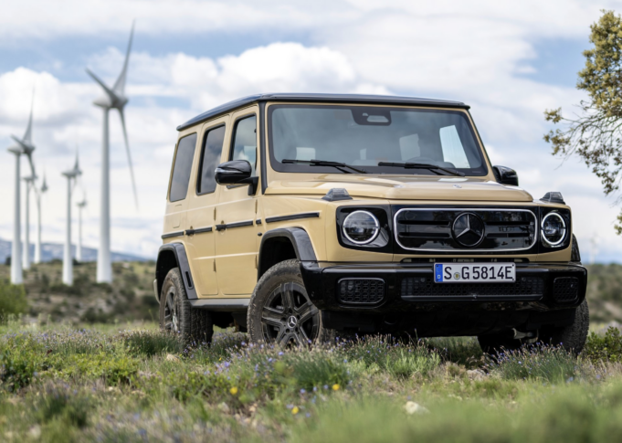 Mercedes-Benz G580 Preview