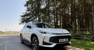 MG HS Plug-in Hybrid Wins
