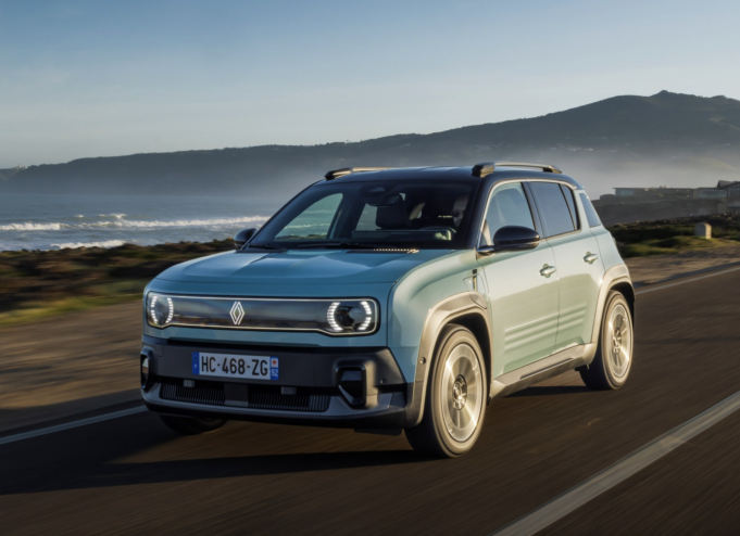 Renault 4 E-Tech Review