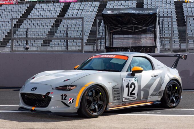 Mazda MX-5 to Race Using Low-Carbon Fuel