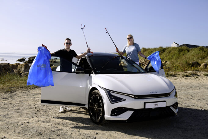 Kia Ireland return as sponsor of Big Beach Clean 2025