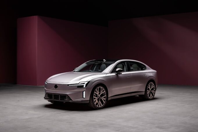 Volvo Car Ireland announces ES90 Pricing & Spec