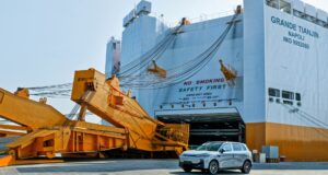 LEAPMOTOR B10 Sets Sail For Global Markets